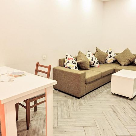 Apartment "B" With A Separate Bedroom Tbilisi Buitenkant foto