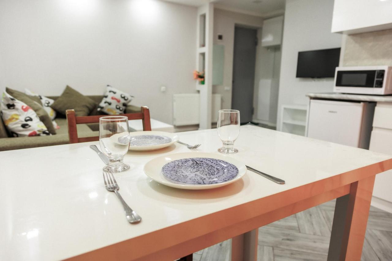Apartment "B" With A Separate Bedroom Tbilisi Buitenkant foto
